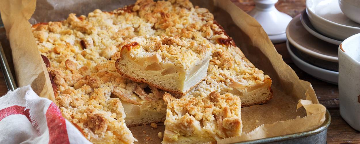 Birnen-Hefekuchen mit Streuseln