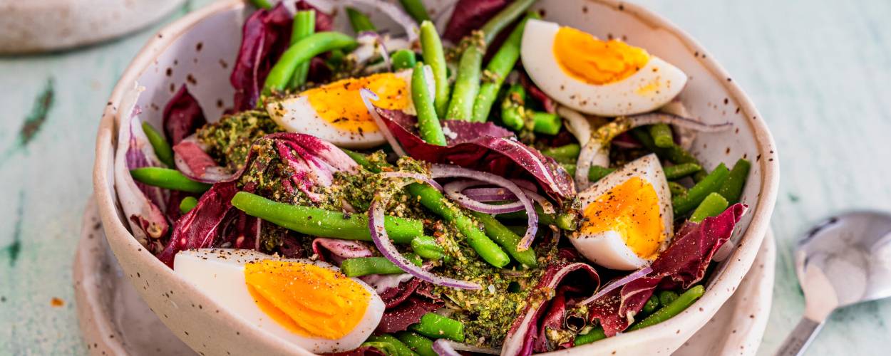 Bohnensalat mit Radicchio und Ei