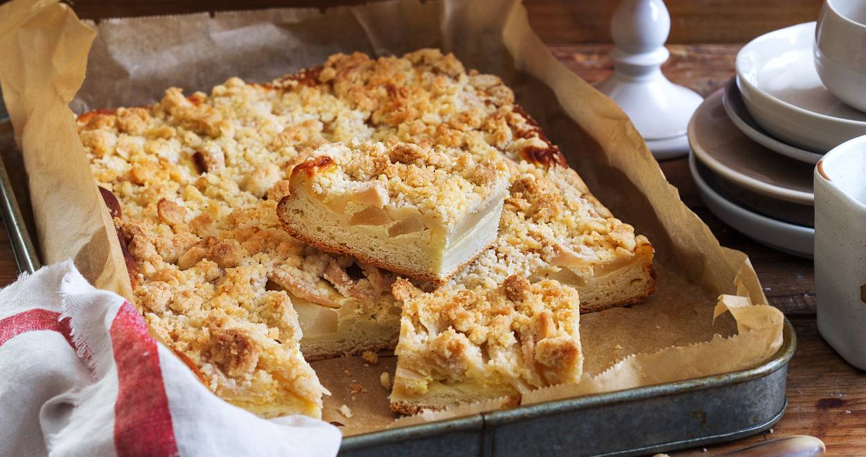 Birnen-Hefekuchen mit Streuseln