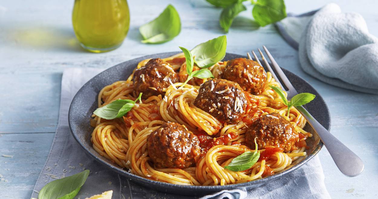 Spaghetti mit Hackbällchen