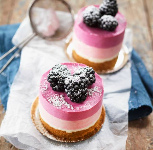 Brombeer-Schichttörtchen