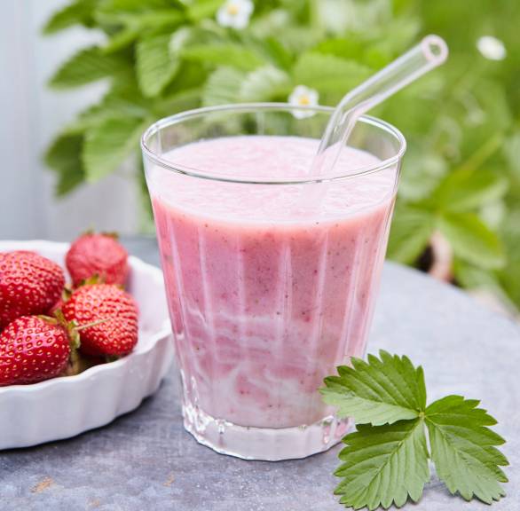 Cremiger Erdbeer-Buttermilch-Shake