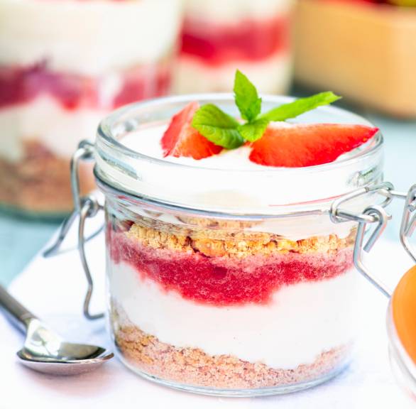 Erdbeer-Käsekuchen im Glas