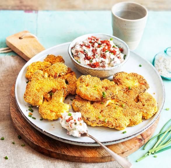 Gebratener Blumenkohl im Polentamantel