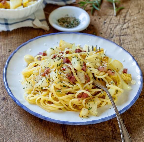 Linguine mit Birne und Pancetta