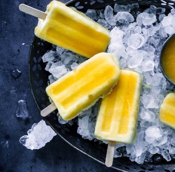 Maracujaeis am Stiel