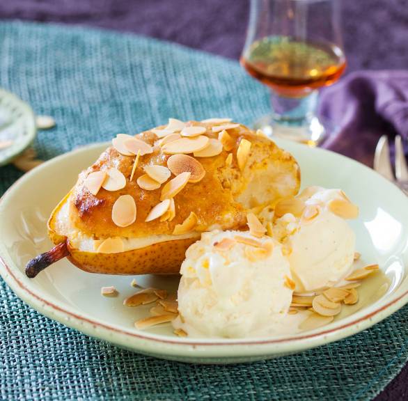 Gratinierte Birnen mit Amarettini-Ricotta