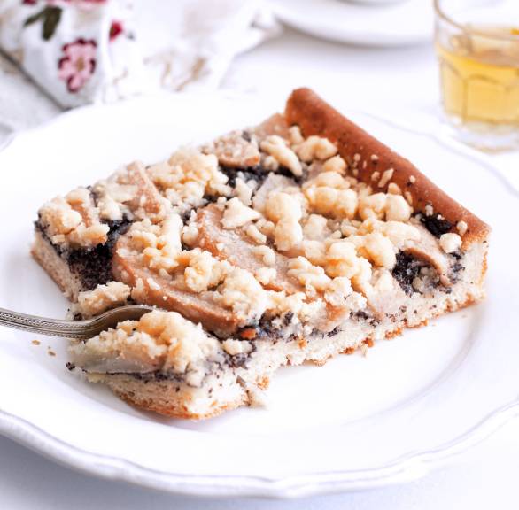 Mohn-Streuselkuchen mit Birnen