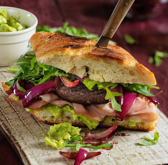 Ciabatta-Sandwich mit gegrillten Riesenchampignons