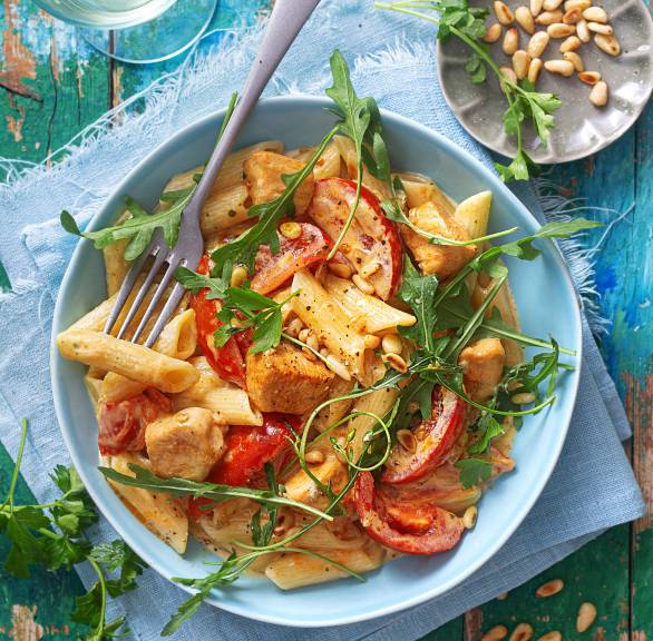 Penne mit Hähnchen und Gorgonzolasoße