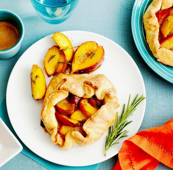 Pfirsichtartelettes mit Rosmarin