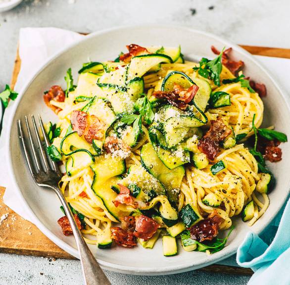 Spaghetti mit Zucchini-Carbonara