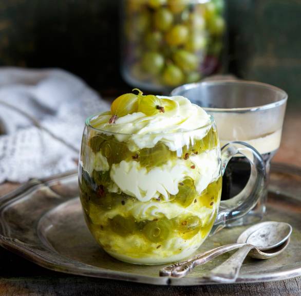 Stachelbeer-Mascarpone-Dessert