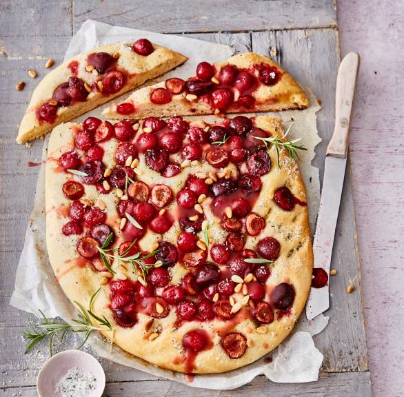 Süße Kirschfocaccia