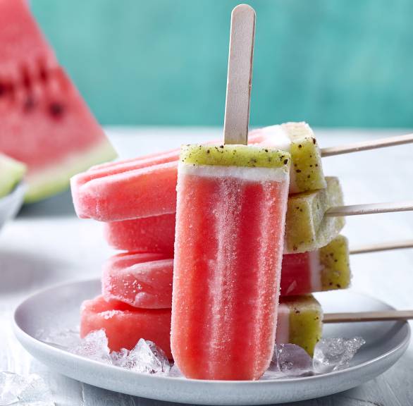 Wassermelonen-Kiwi-Eis am Stiel