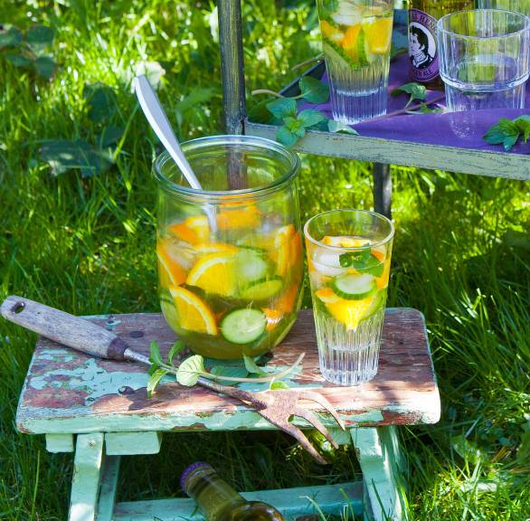 Gurken-Orangen-Bowle