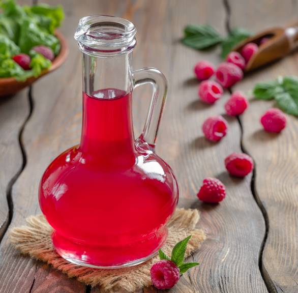 Schnelle Lillet Bowle mit Beeren - das Original | SoIsstItalien