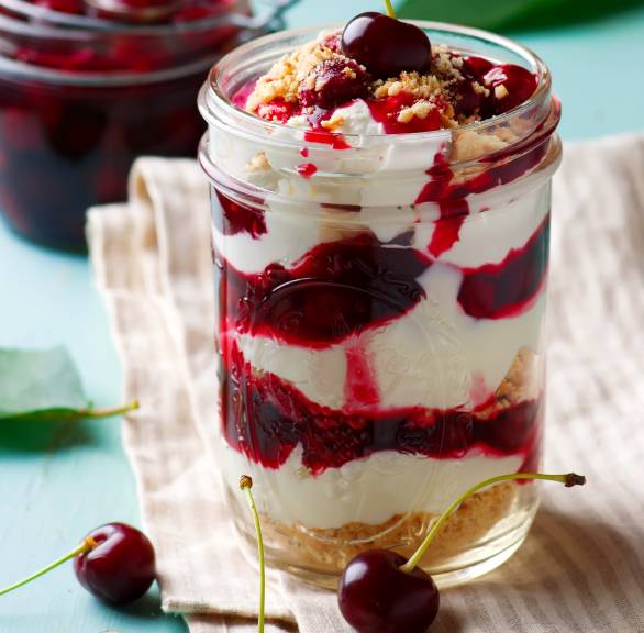 Kirsch-Ziegenkäse-Trifle