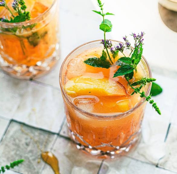 Pfirsich-Orangen-Drink