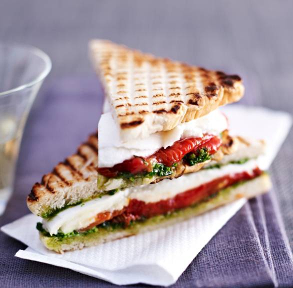 Tomaten-Mozzarella-Tramezzini