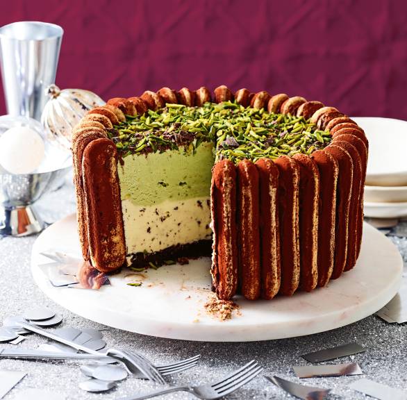 Stracciatella-Pistazien-Eistorte 