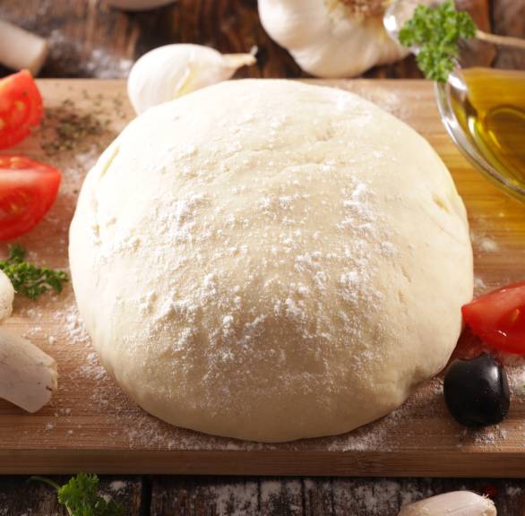 Der beste original italienische Pizzateig einfach über Nacht gemacht