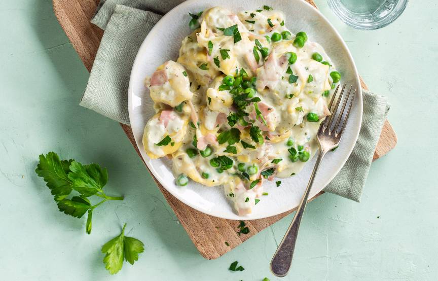 One-Pot-Tortellini mit Schinken und Erbsen