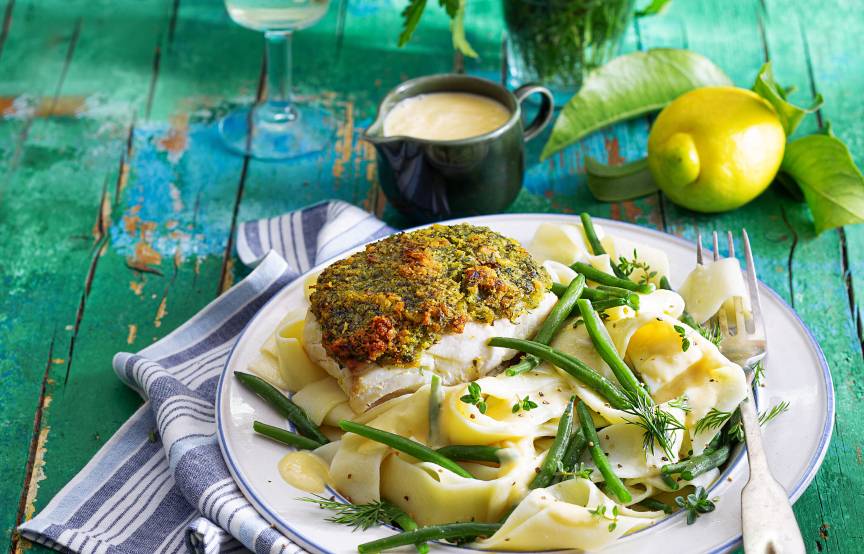Seelachs mit Kräuterkruste, Pappardelle und Bohnen