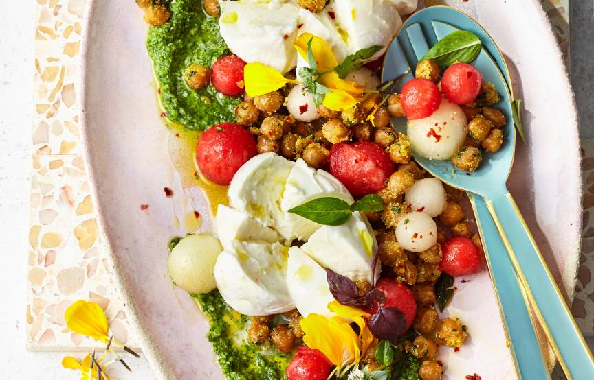 Melonen-Mozzarella-Salat mit Pesto