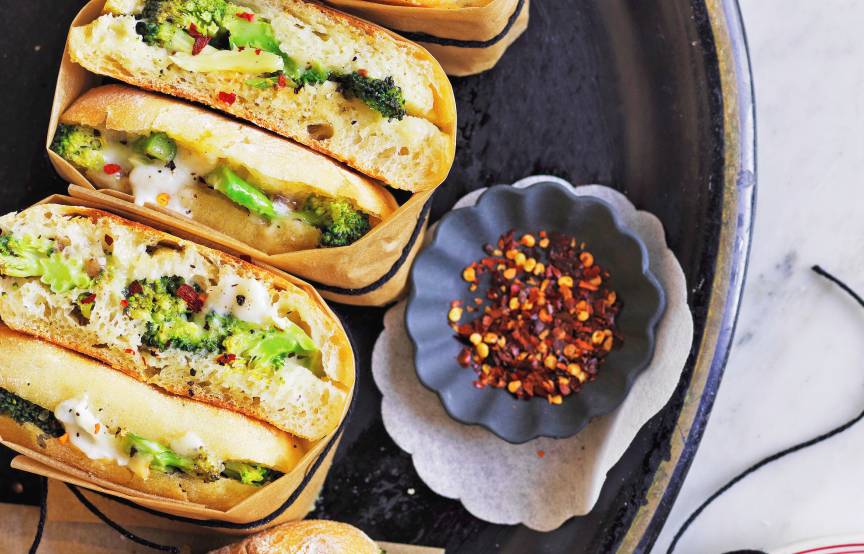 Panini mit Stracchino und Brokkoli