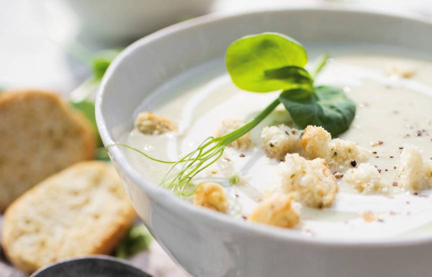 Blumenkohlsuppe: Nonnas cremiges Rezept | SoIsstItalien Blumenkohlsuppe: Nonnas cremiges Rezept | SoIsstItalien