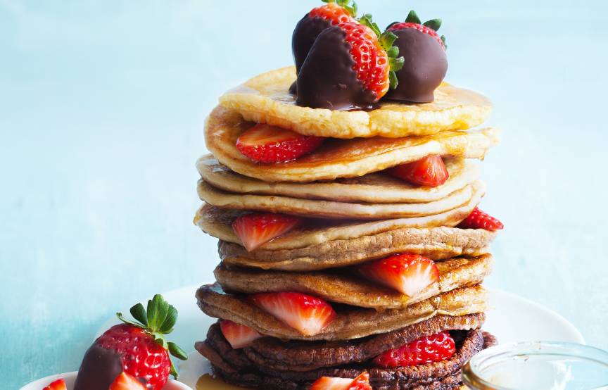 Schwarz-weiße Schoko-Pfannkuchen so fluffig | SoIsstItalien