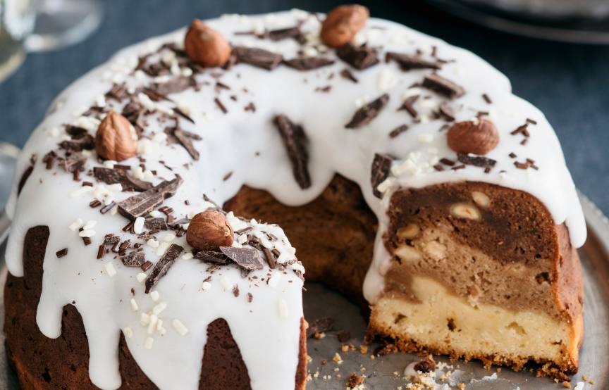 Italienischer Schoko-Apfel-Gugelhupf: Dreierlei Schokoladen-Genuss ...
