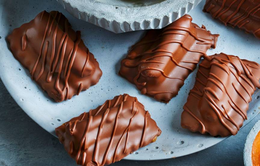 Nostalgische Nougat-Plätzchen: Marzipan, Nüsse & Likör | SoIsstItalien Nostalgische Nougat-Plätzchen: Marzipan, Nüsse & Likör | SoIsstItalien