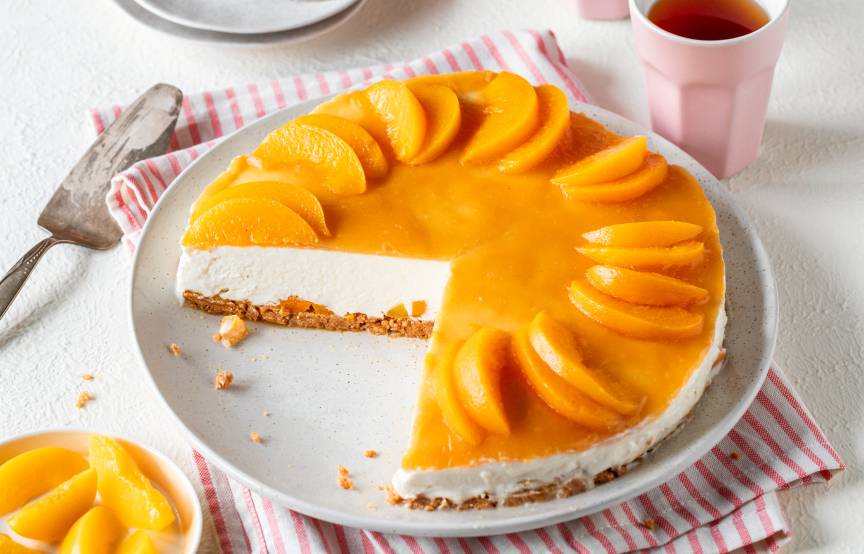 Pfirsichtorte ohne Backen mit Amarettini und Frischkäsecreme ...