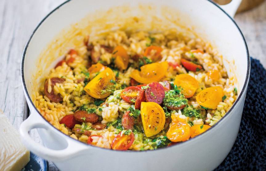 Authentisches Risotto mit Salami und Tomaten – Der italienische ...