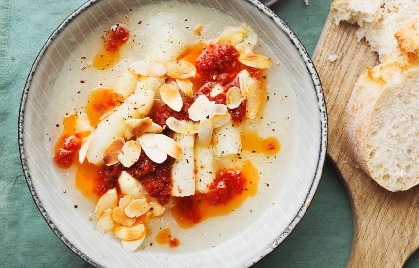 Weiße Spargelsuppe mit Tomatenöl | SoIsstItalien