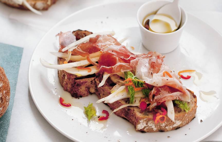 Italienisches Bruschetta-Vergnügen mit Fenchel und Culatello ...