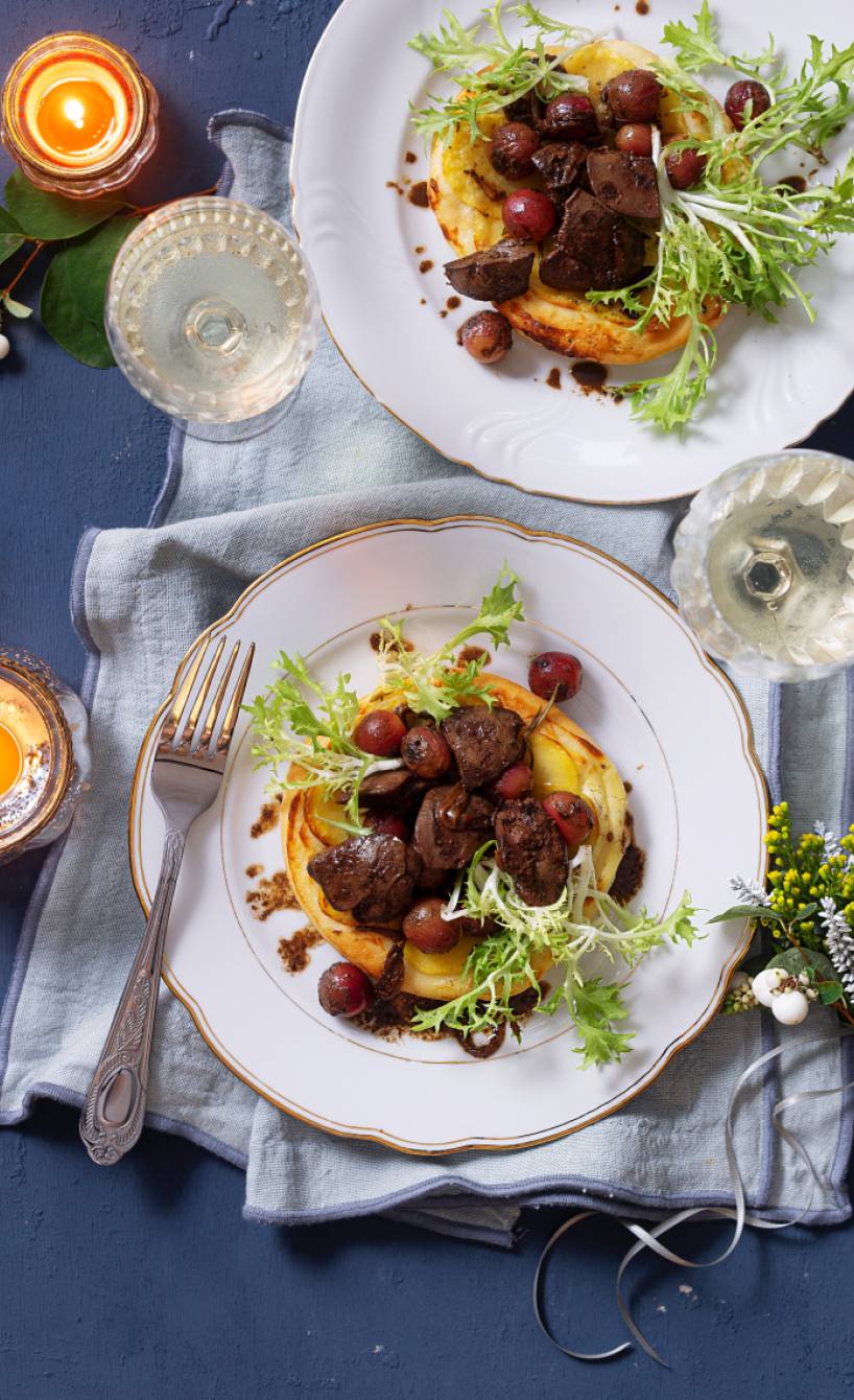 Flambierte Geflügelleber auf Mini-Kartoffelfladen