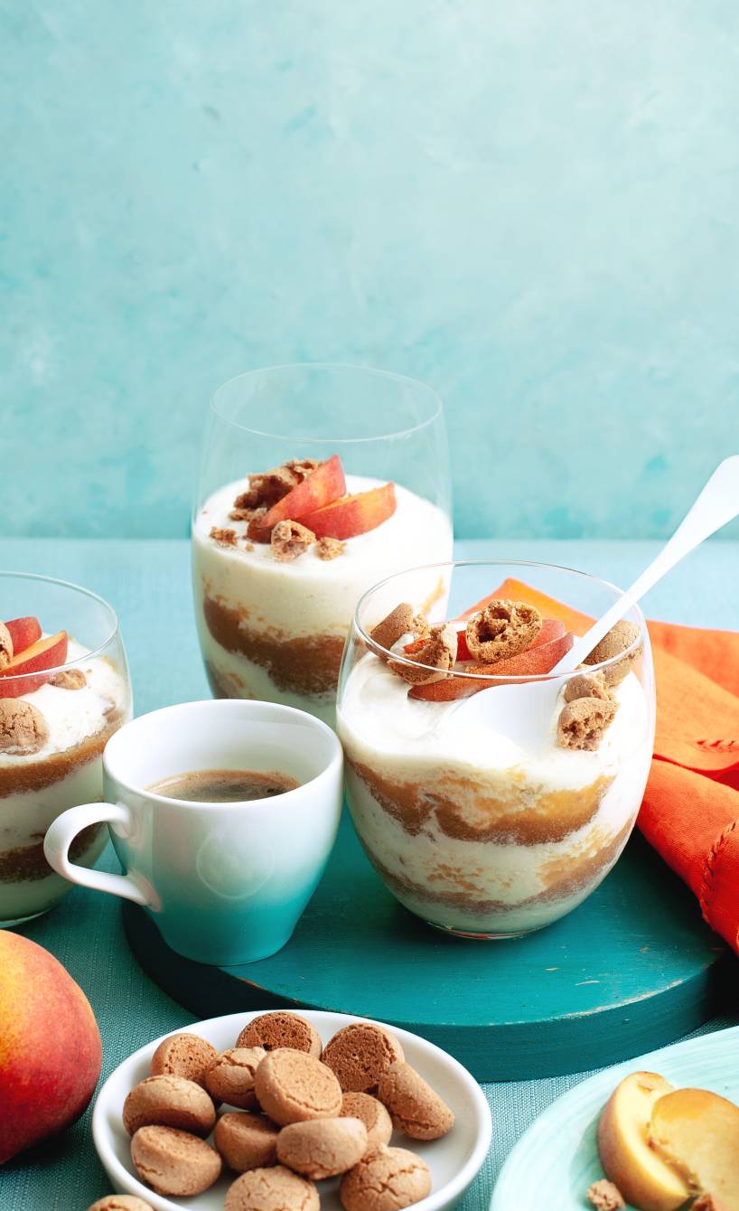 Amarettini-Pfirsich-Semifreddo