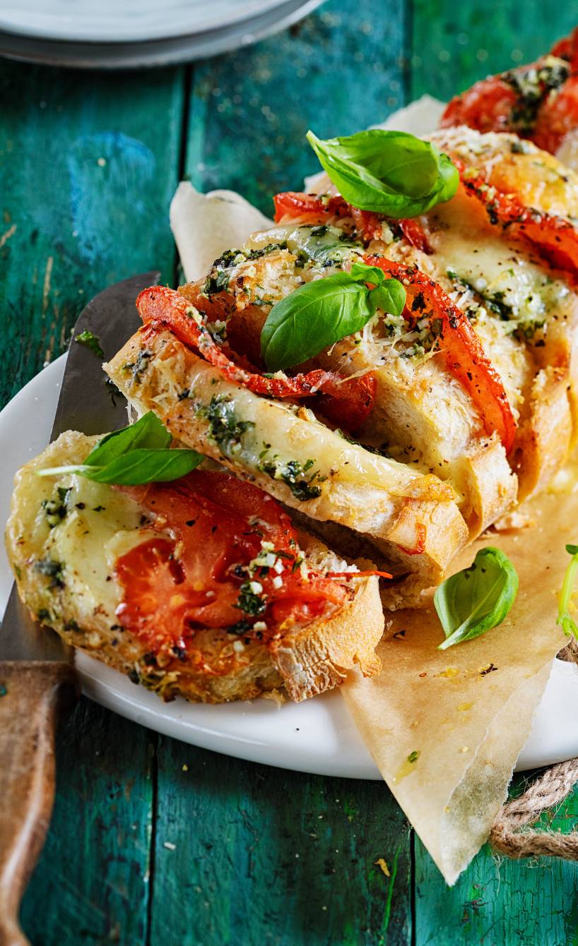 Würziges Tomaten-Käse-Fächerbrot