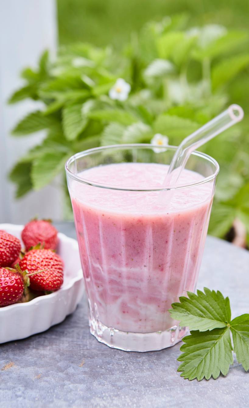 Leichter Erdbeer-Buttermilch-Shake für heiße Tage | SoIsstItalien