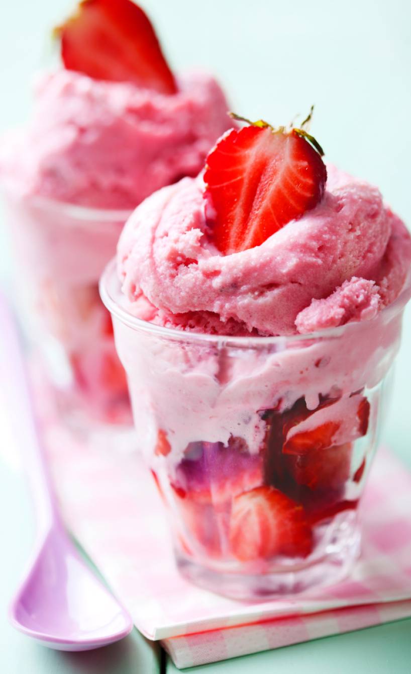 Cremiges Erdbeereis | SoIsstItalien Cremiges Erdbeereis | SoIsstItalien