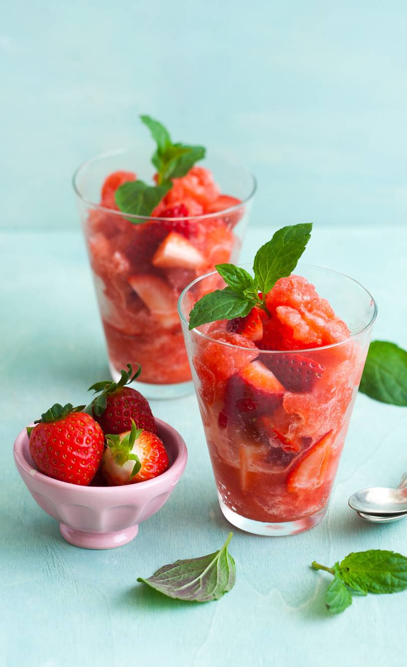 Erdbeergranita mit Aperol