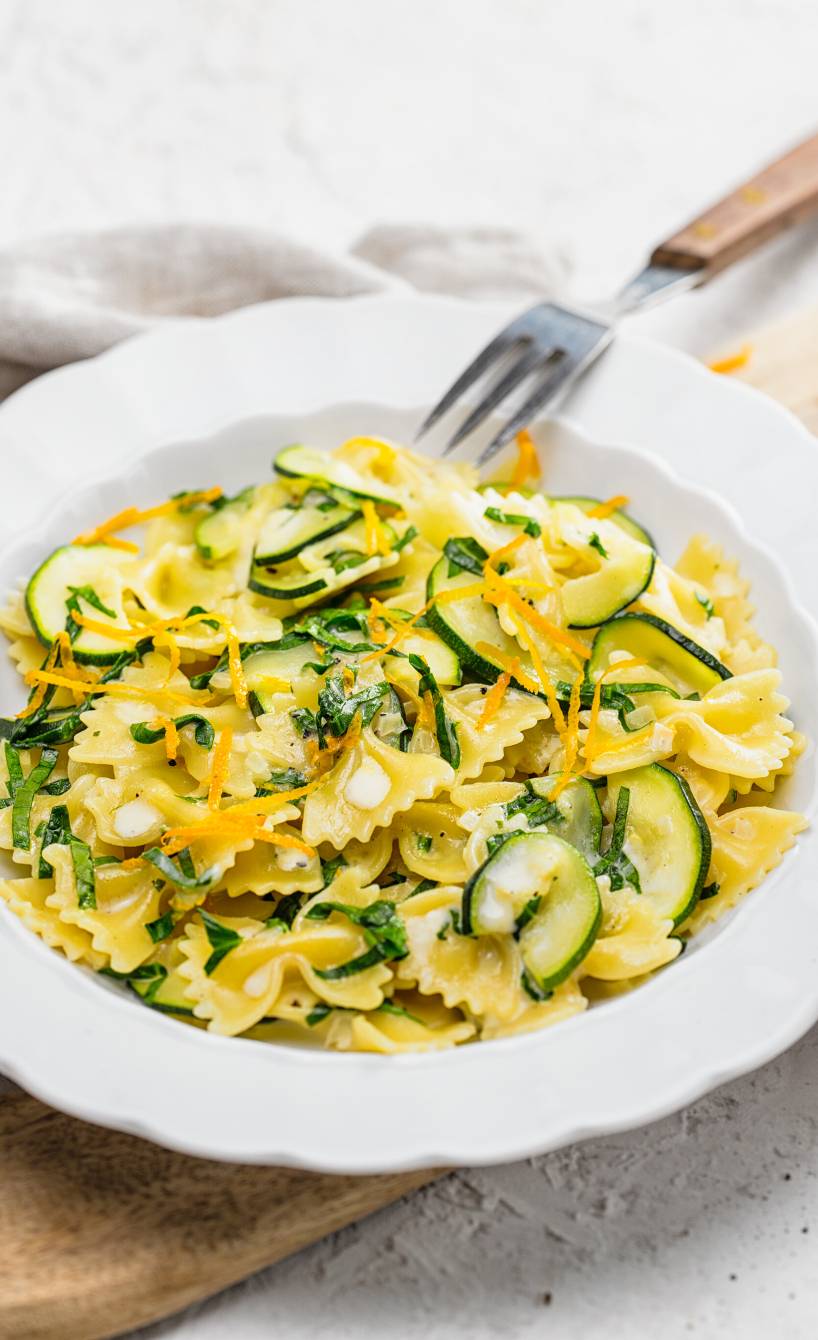 Farfalle mit Zucchini und Bärlauch