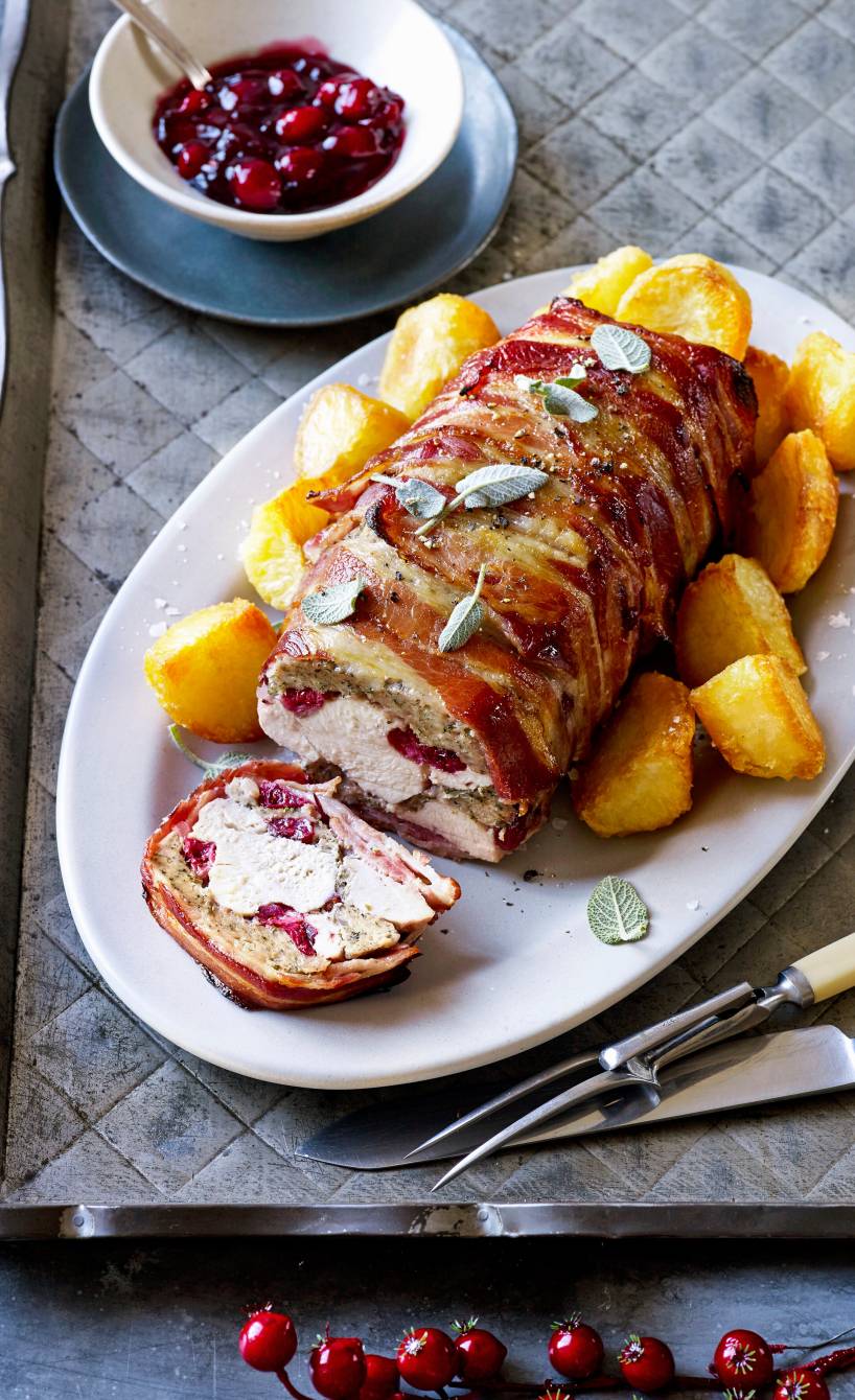 Festlicher Putenrollbraten mit Kartoffeln