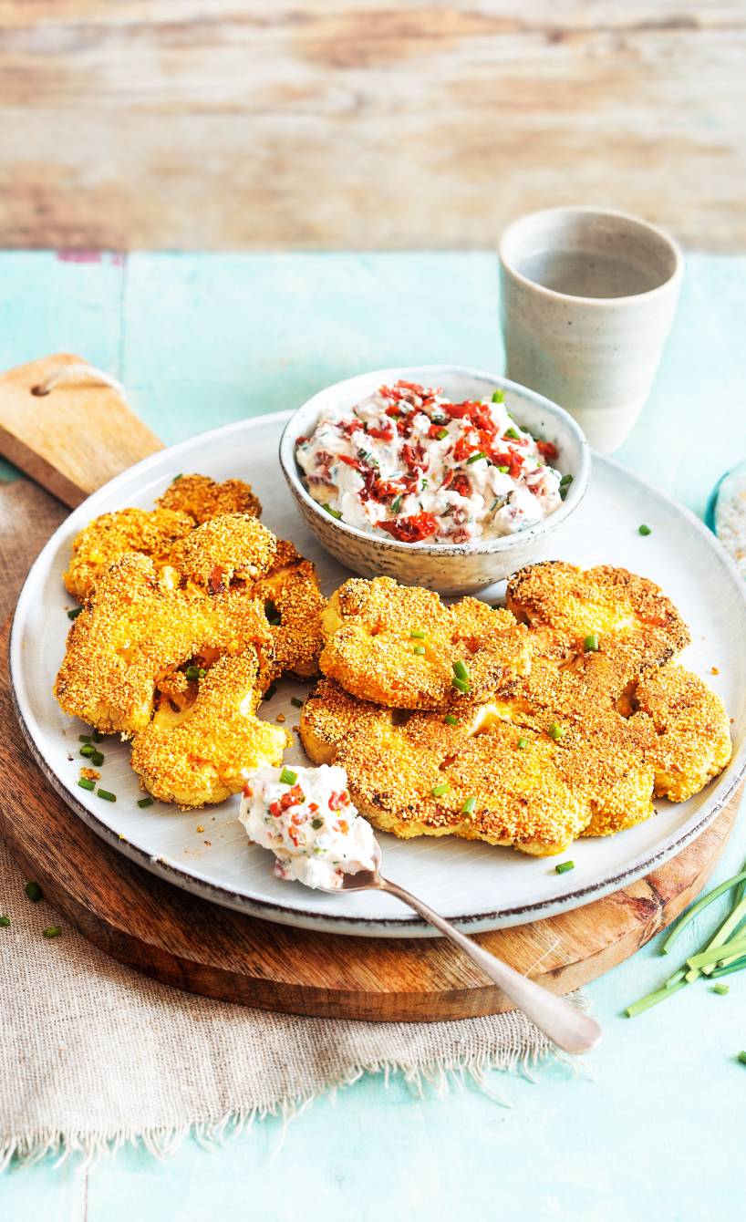 Gebratener Blumenkohl im Polentamantel