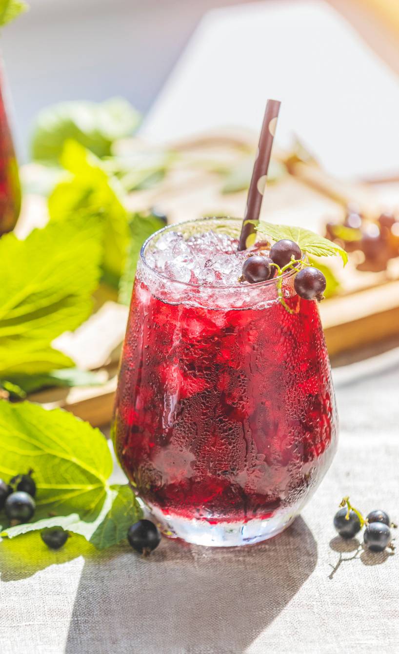 Granatapfel-Cassis-Drink