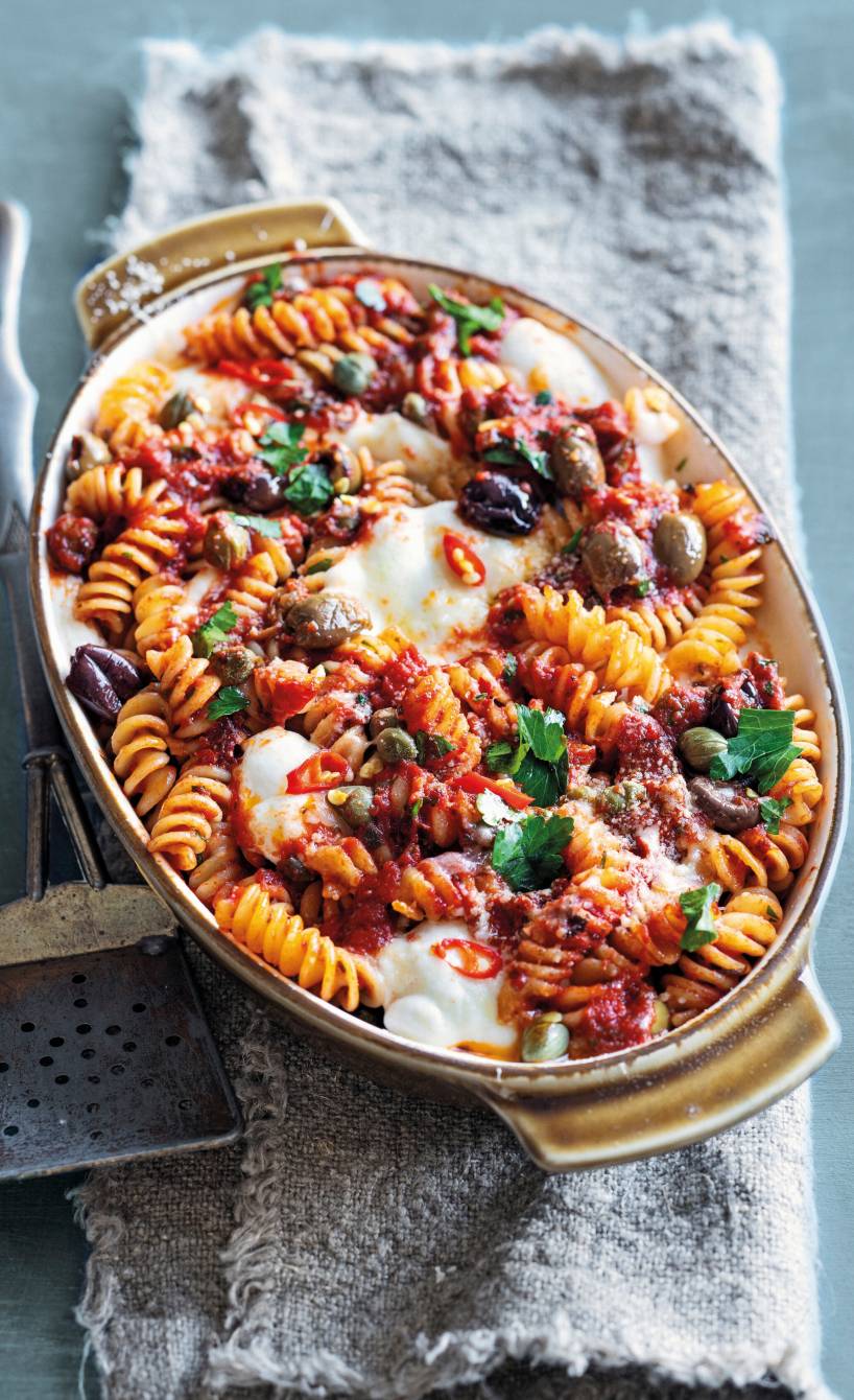 Gratinierte Auberginen-Fusilli all’arrabbiata