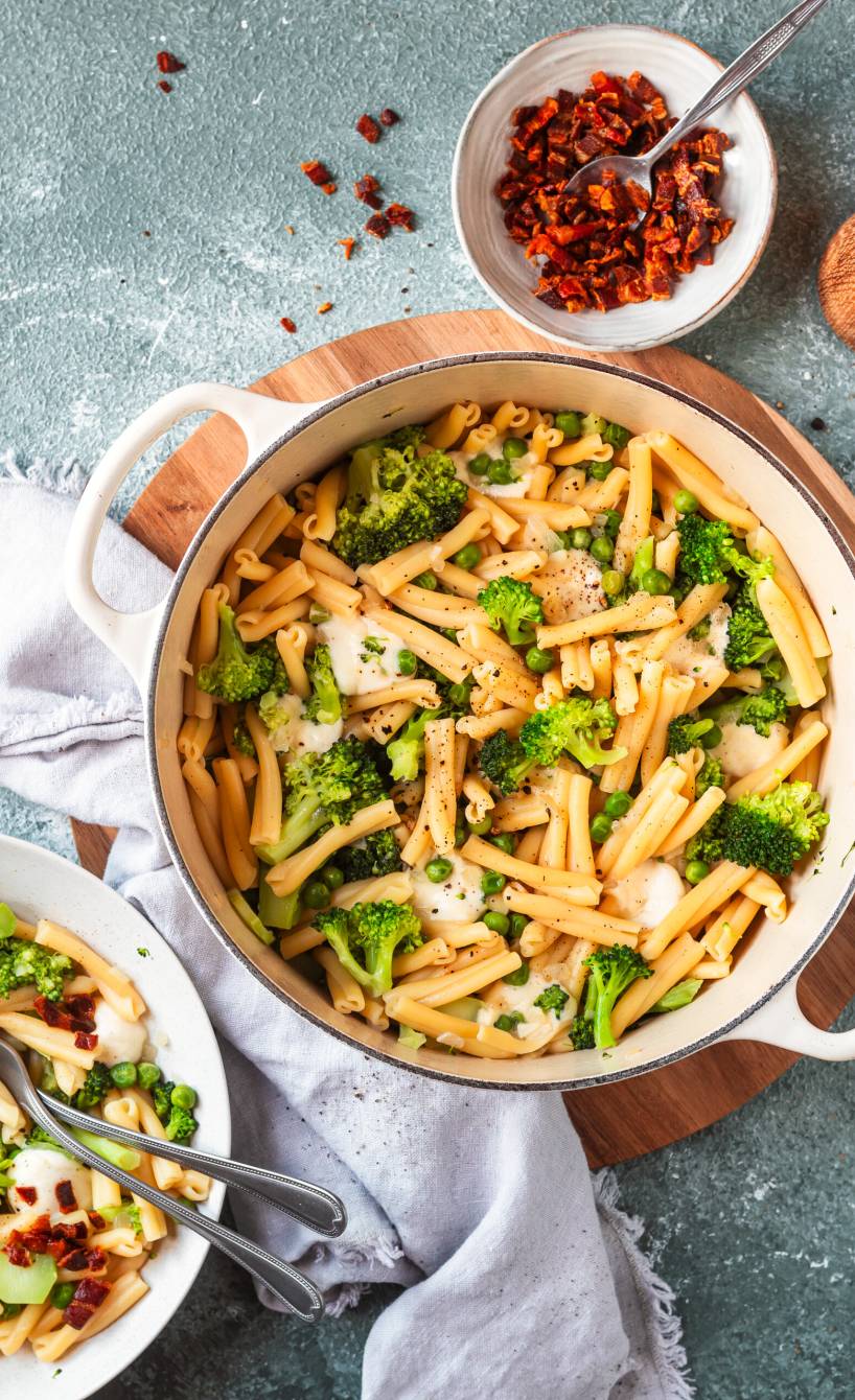 Grüne One-Pot-Pasta mit Pancetta und Mozzarella | SoIsstItalien